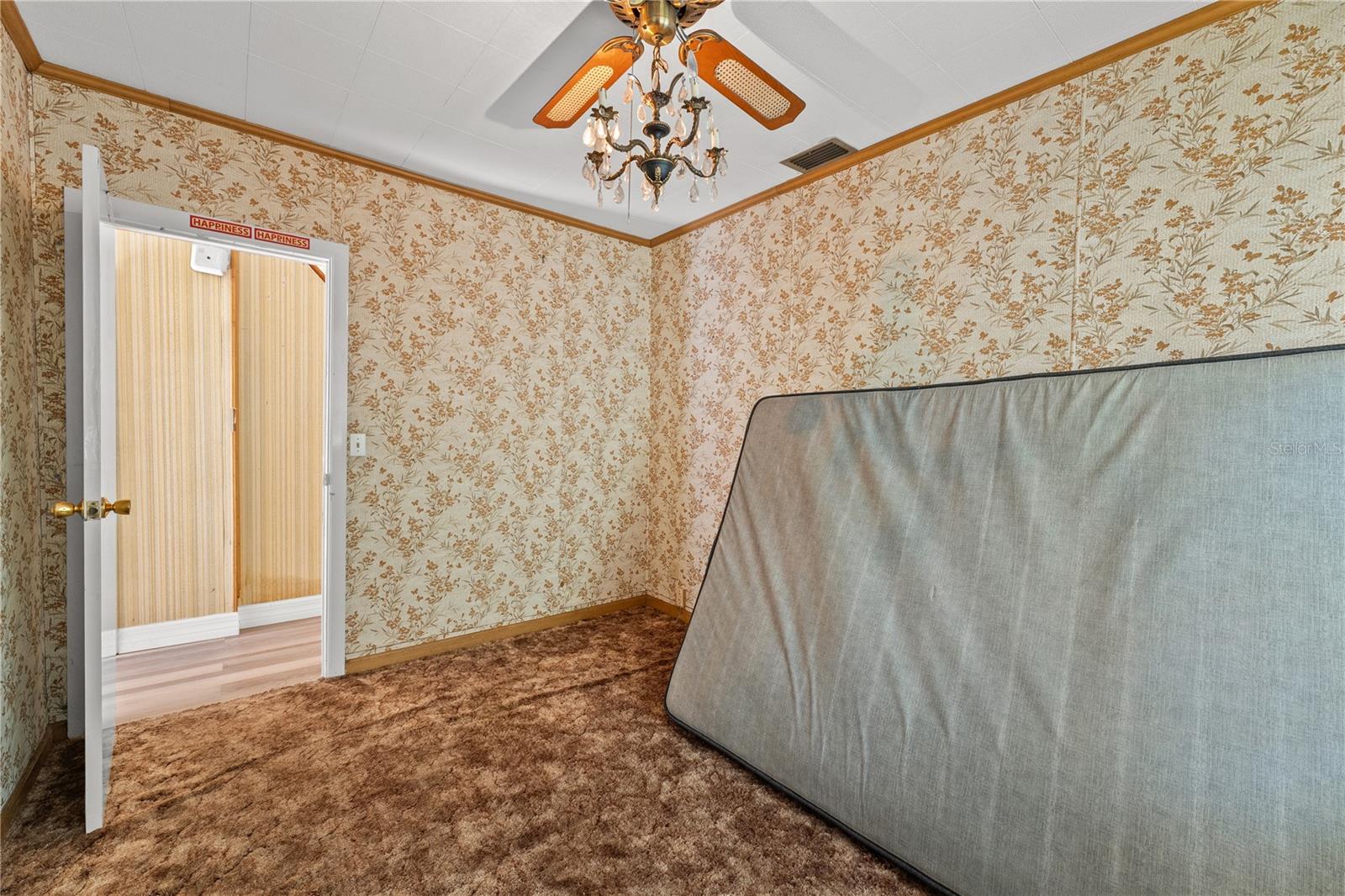 Image 41 of 58 For 3022 Beach Boulevard S