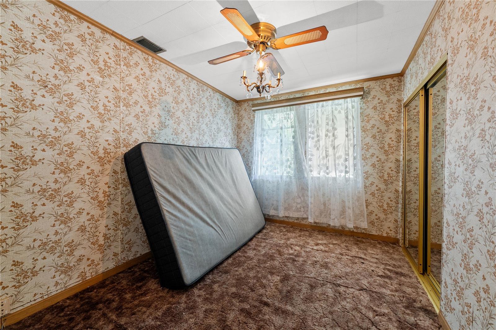 Image 42 of 58 For 3022 Beach Boulevard S