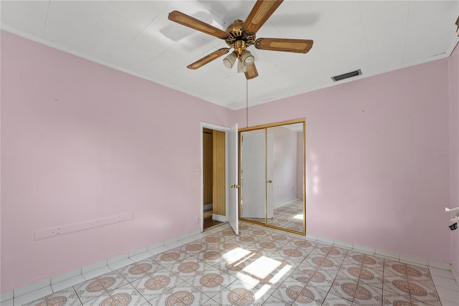 Image 44 of 58 For 3022 Beach Boulevard S