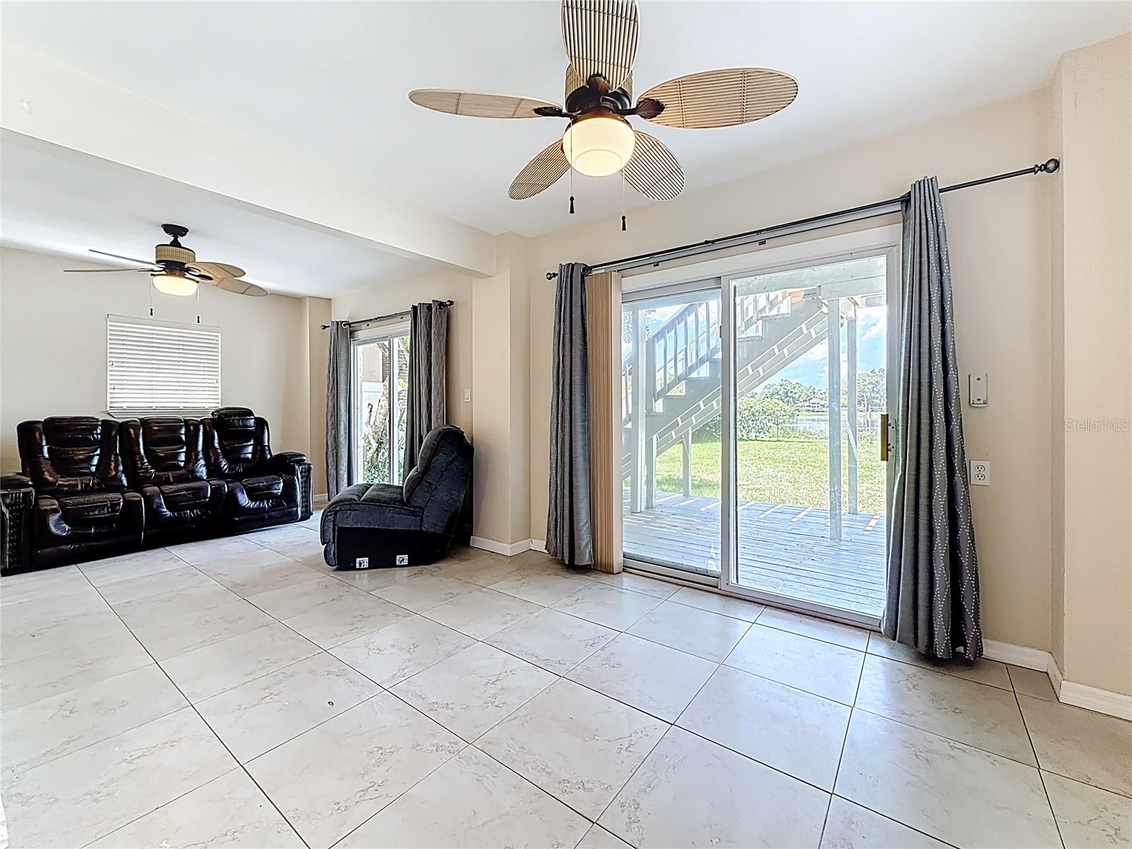 Image 11 of 49 For 125 Mystic Lake Terrace N