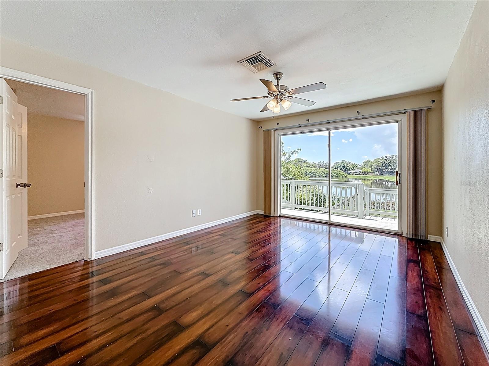 Image 17 of 49 For 125 Mystic Lake Terrace N