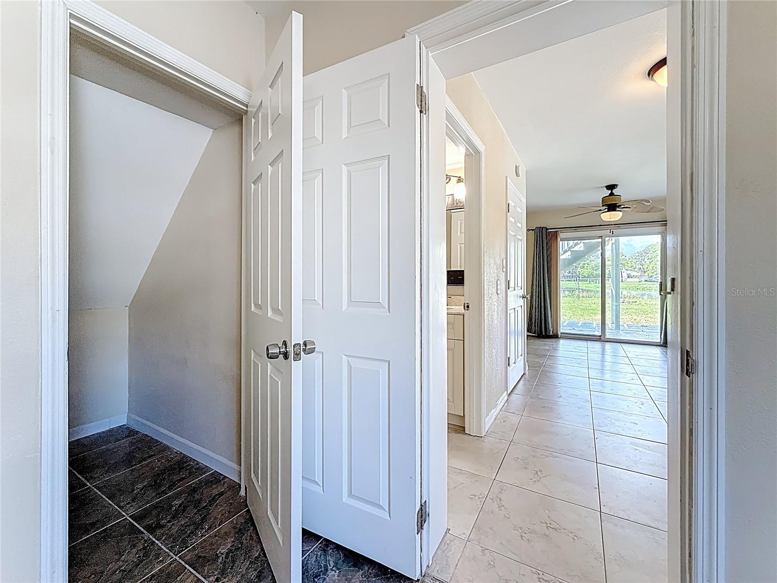 Image 22 of 49 For 125 Mystic Lake Terrace N