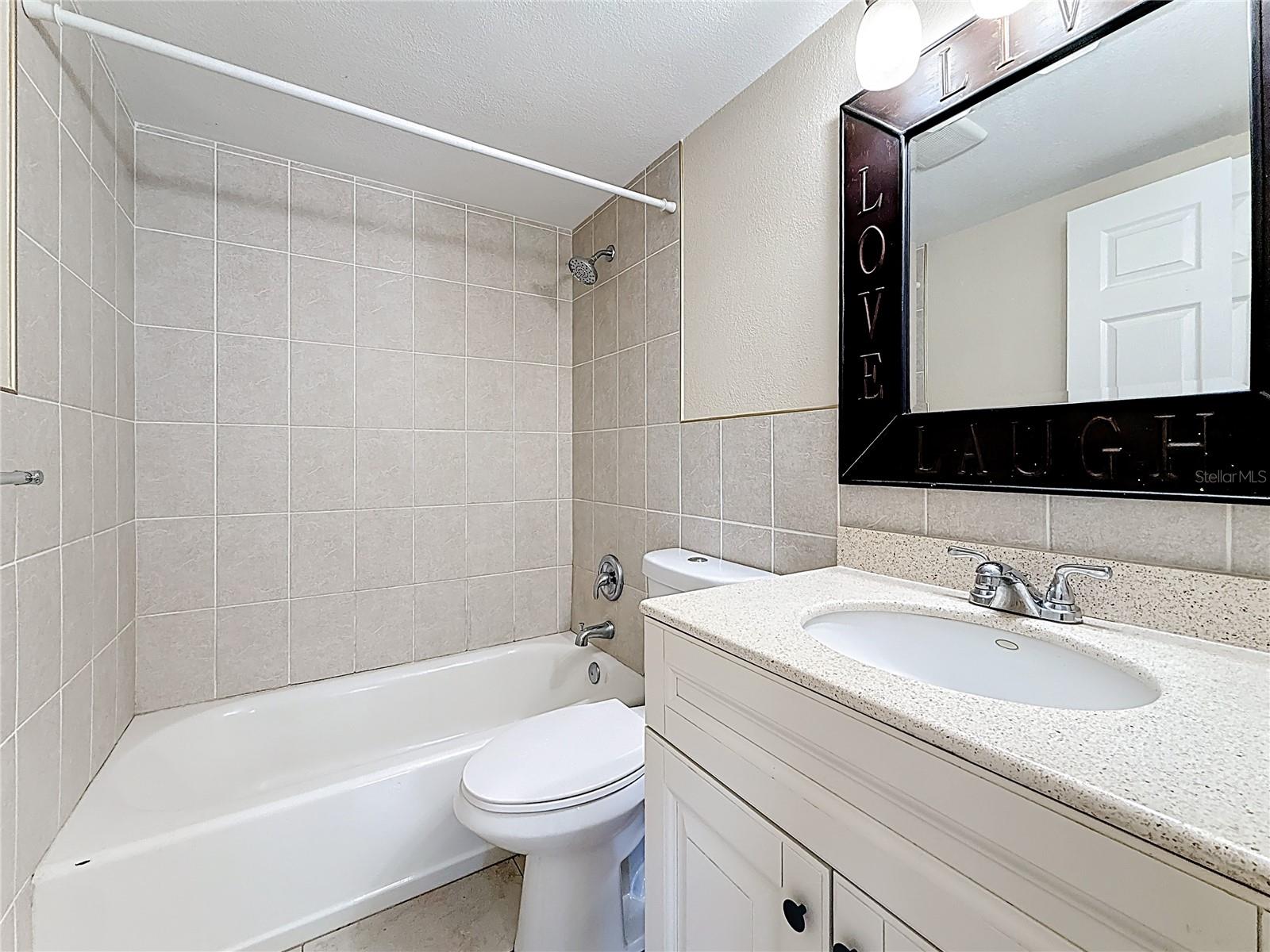 Image 23 of 49 For 125 Mystic Lake Terrace N