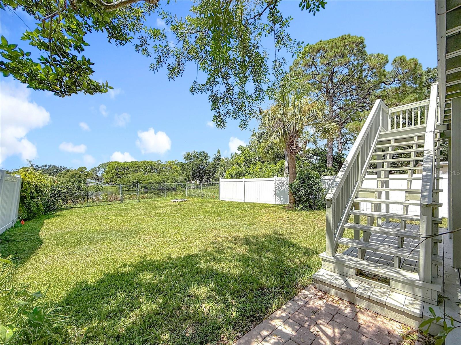 Image 40 of 49 For 125 Mystic Lake Terrace N