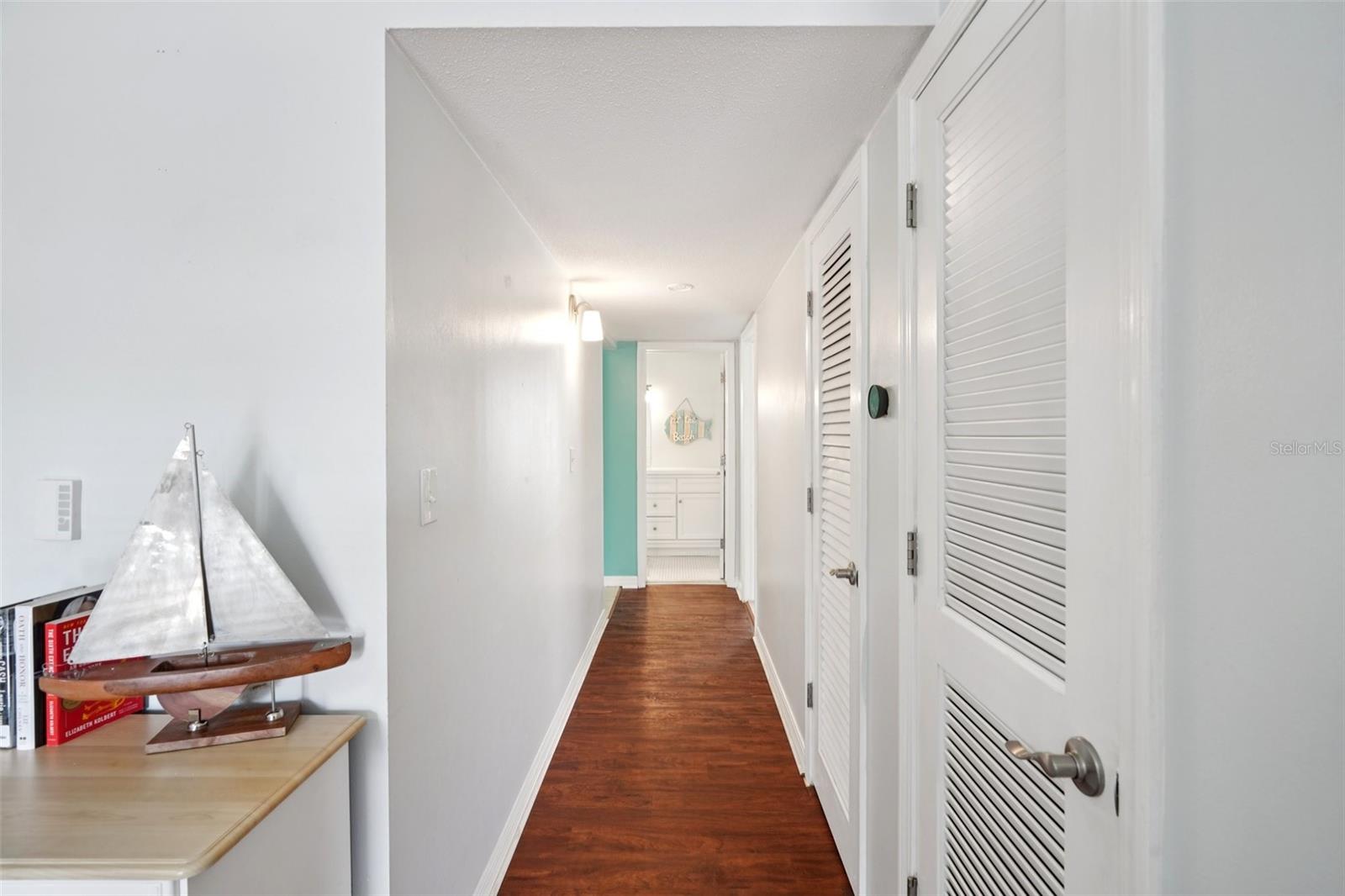 Image 6 of 24 For 1115 Rue Des Chateaux  2a