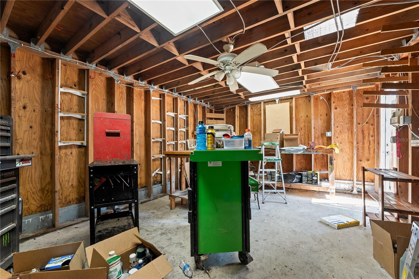 Image 22 of 40 For 2600 1st Street