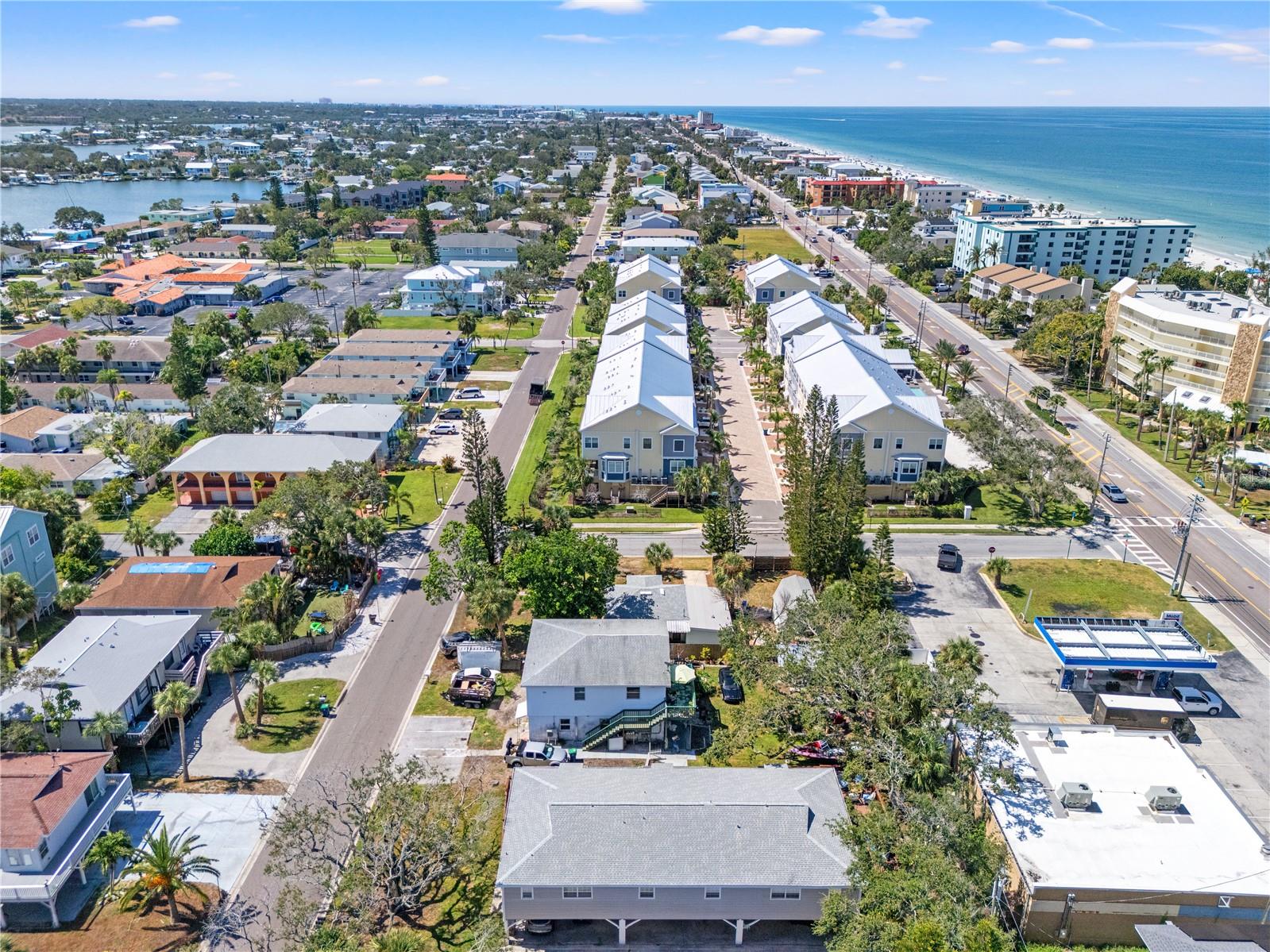 Image 5 of 40 For 2600 1st Street