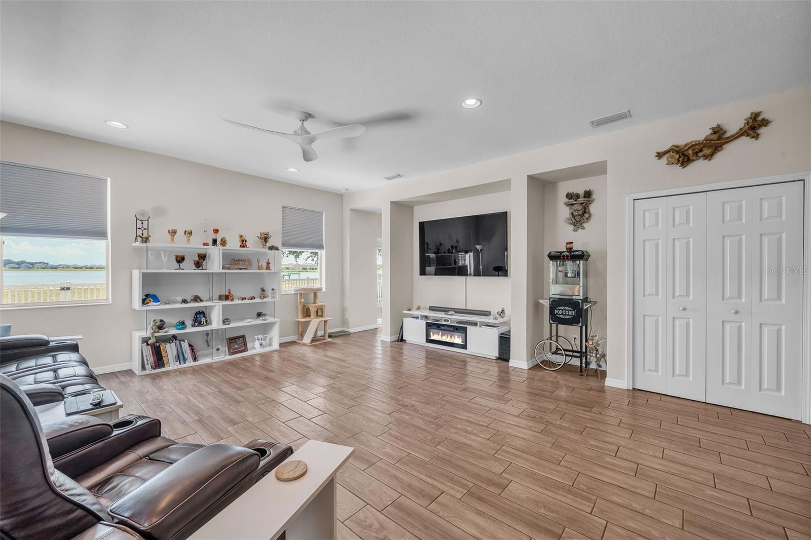 Image 21 of 50 For 11319 Laurel Brook Court