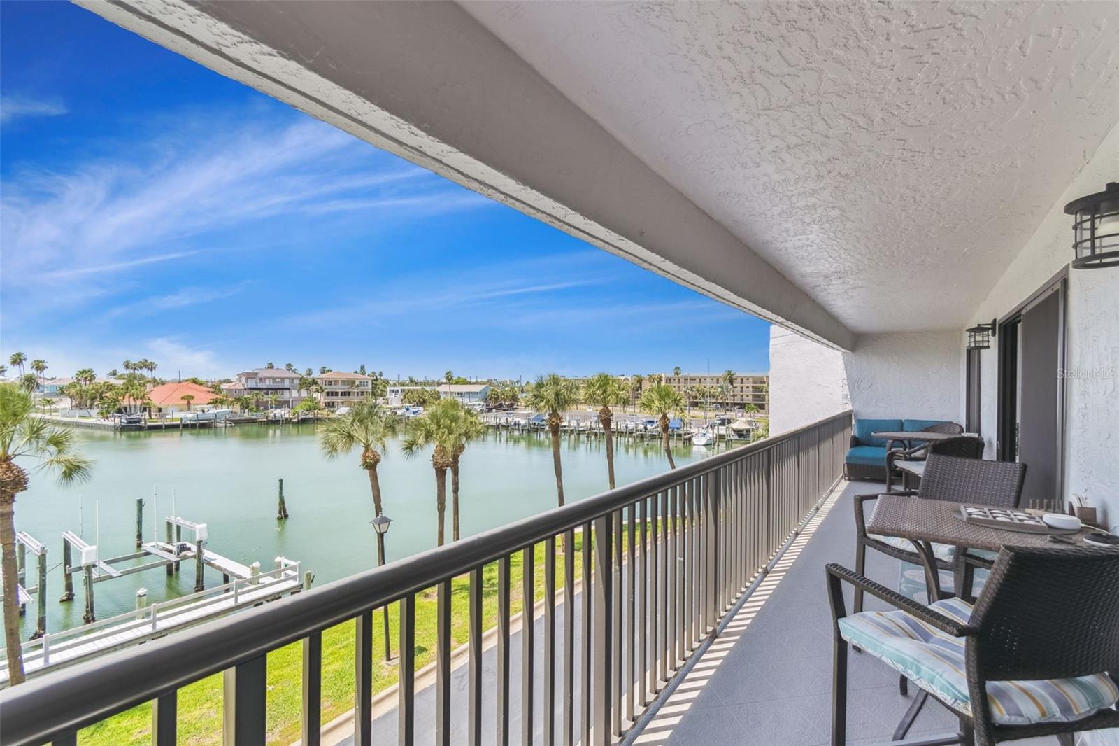 Image 27 of 62 For 1651 Sand Key Estates Court 25