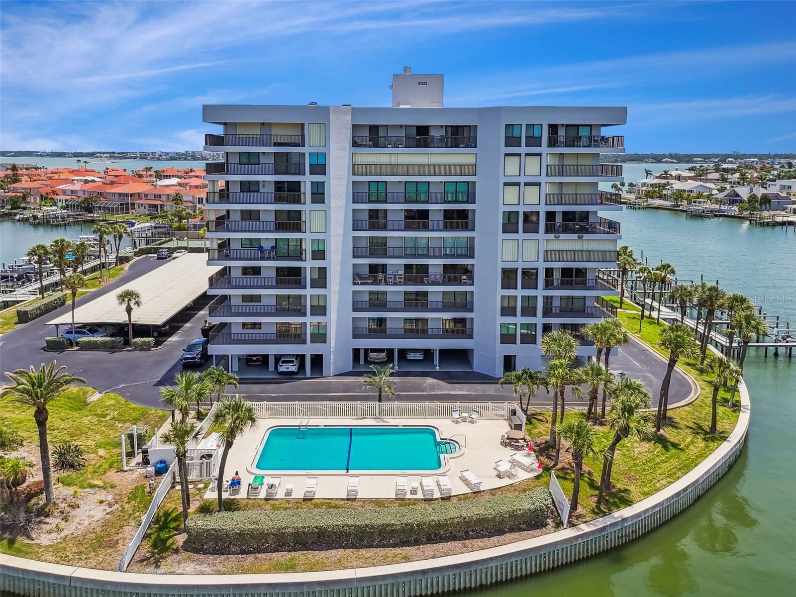 Image 37 of 62 For 1651 Sand Key Estates Court 25