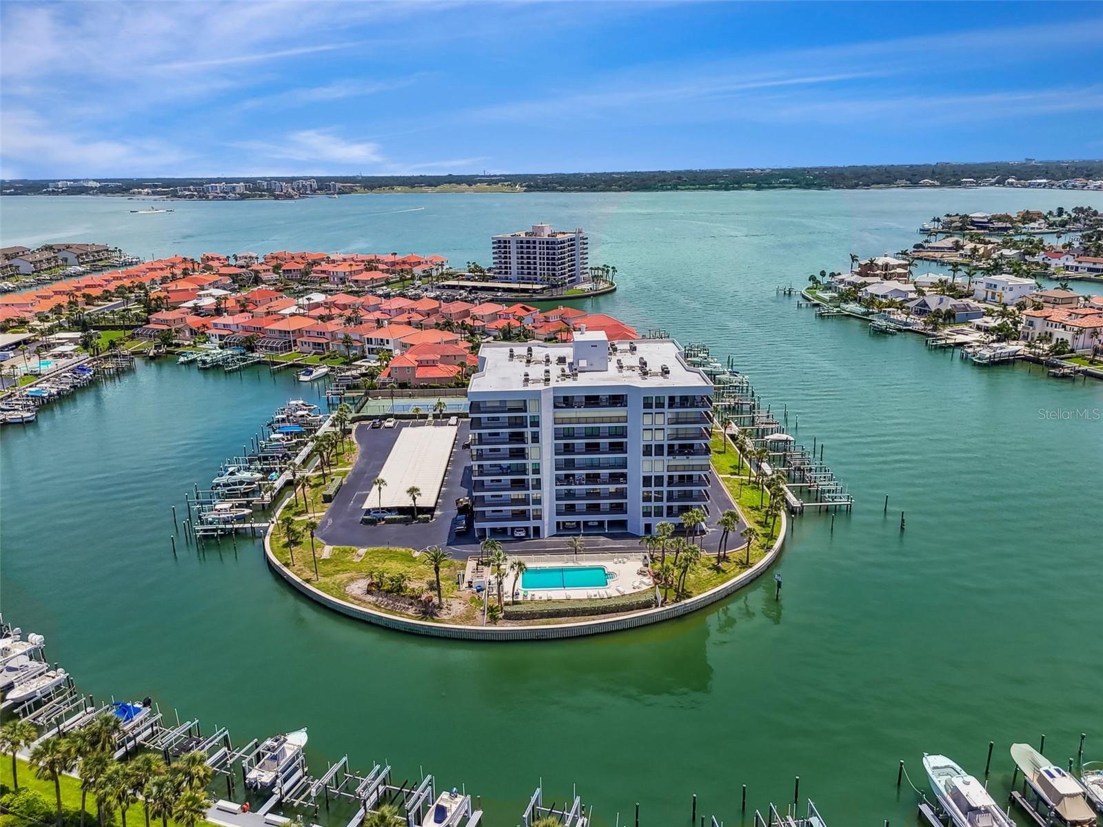Image 42 of 62 For 1651 Sand Key Estates Court 25
