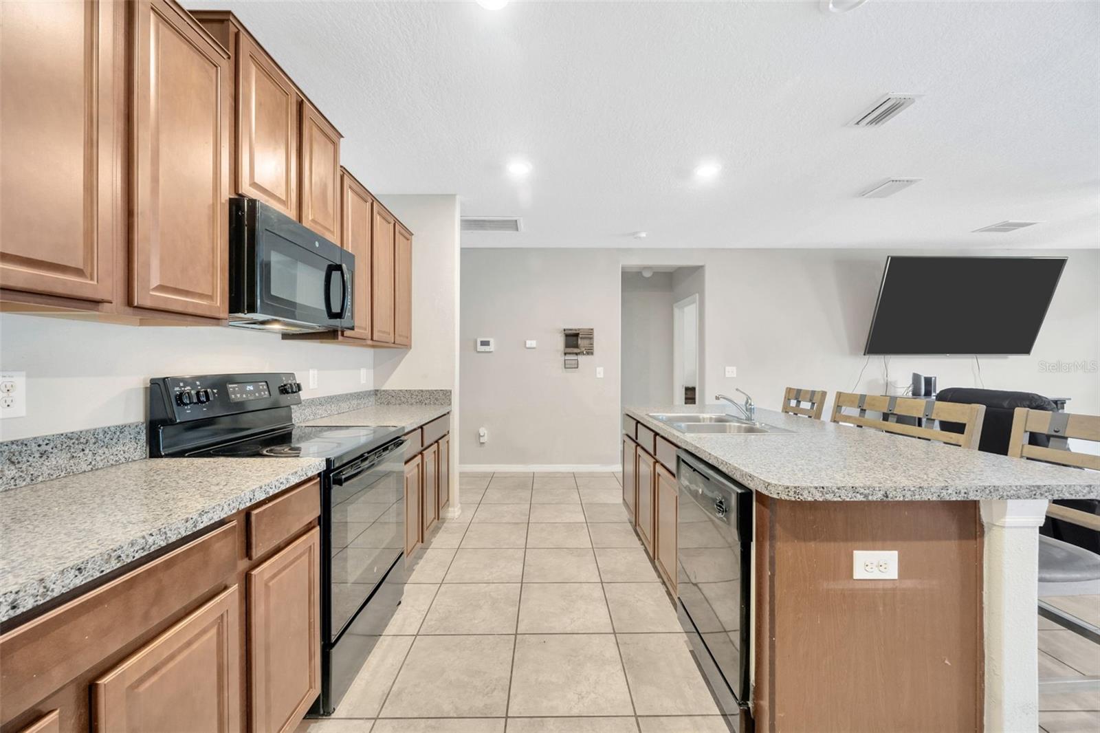 Listing photo id 10 for 12605 Flatwood Creek Drive