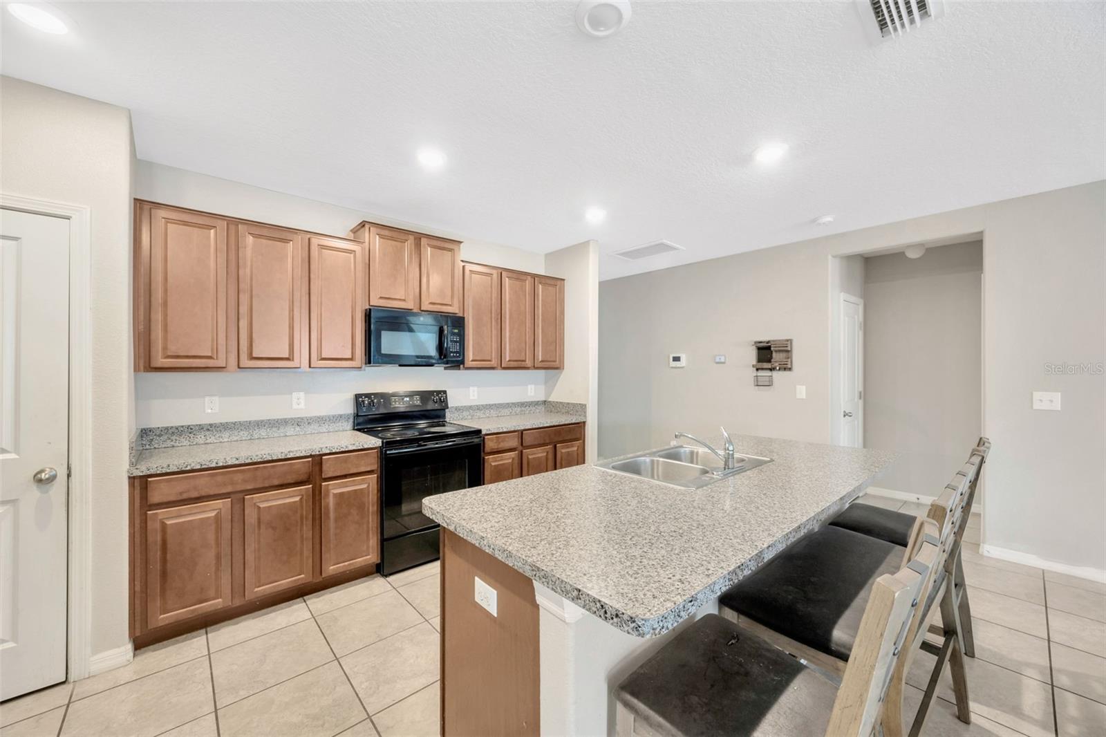 Listing photo id 11 for 12605 Flatwood Creek Drive