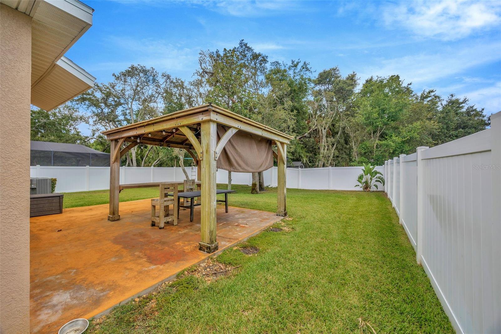 Listing photo id 40 for 12605 Flatwood Creek Drive