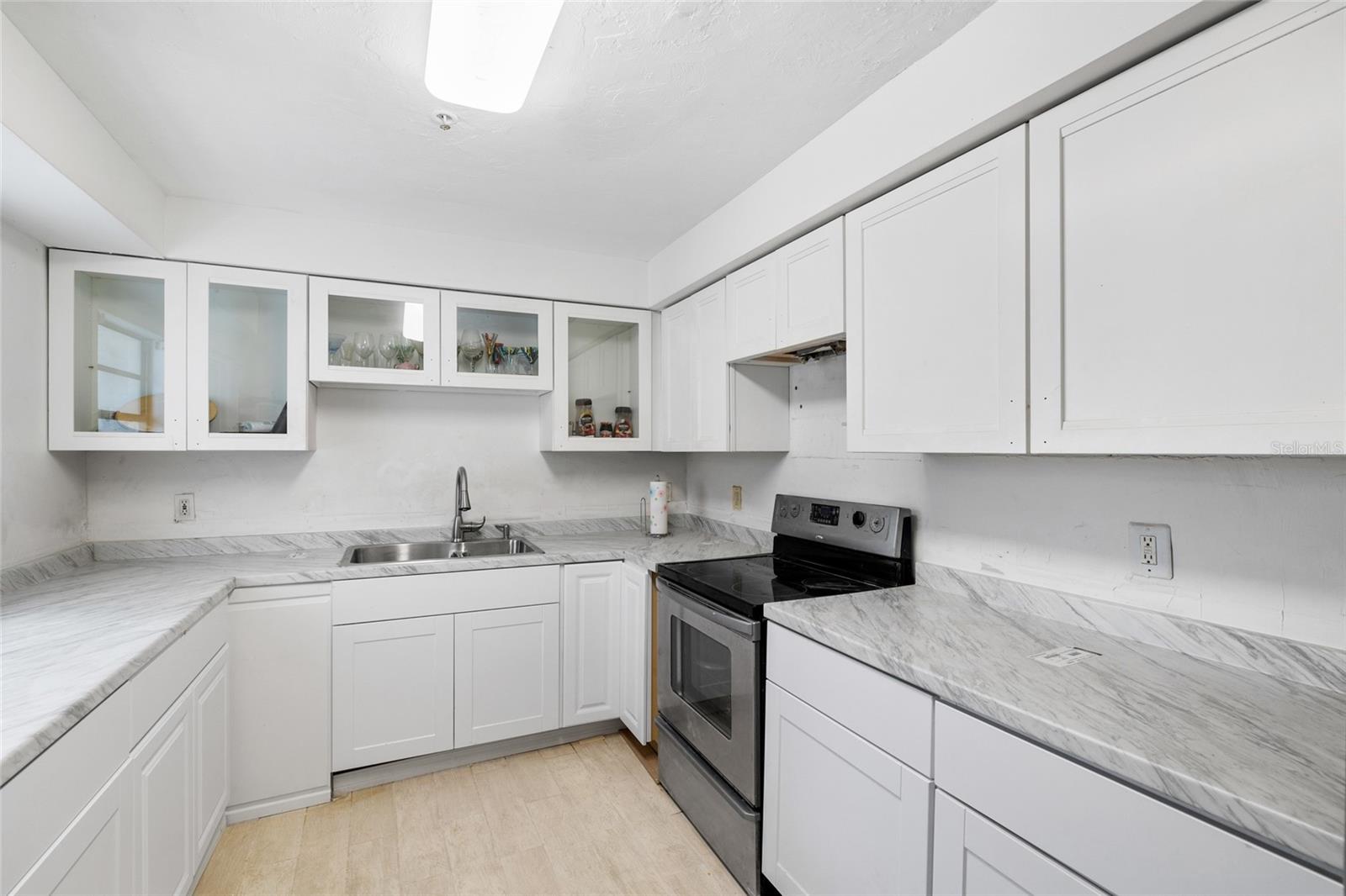 Image 10 of 35 For 639 Michigan Boulevard 1500