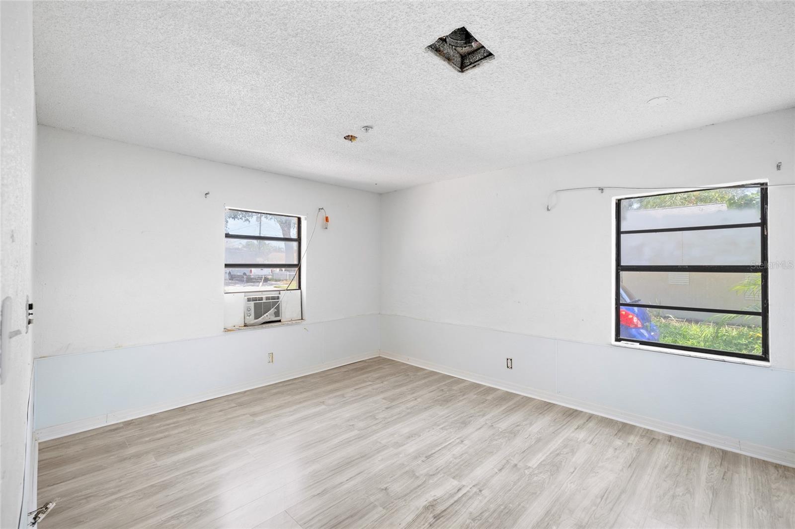 Image 20 of 35 For 639 Michigan Boulevard 1500