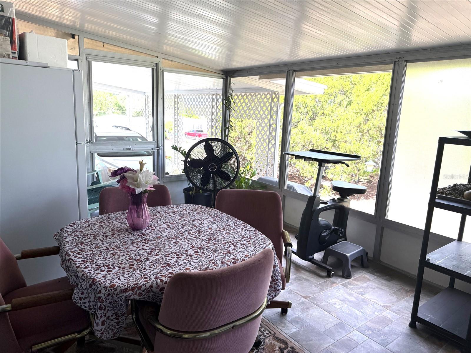 Image 12 of 27 For 8869 Highpoint Boulevard