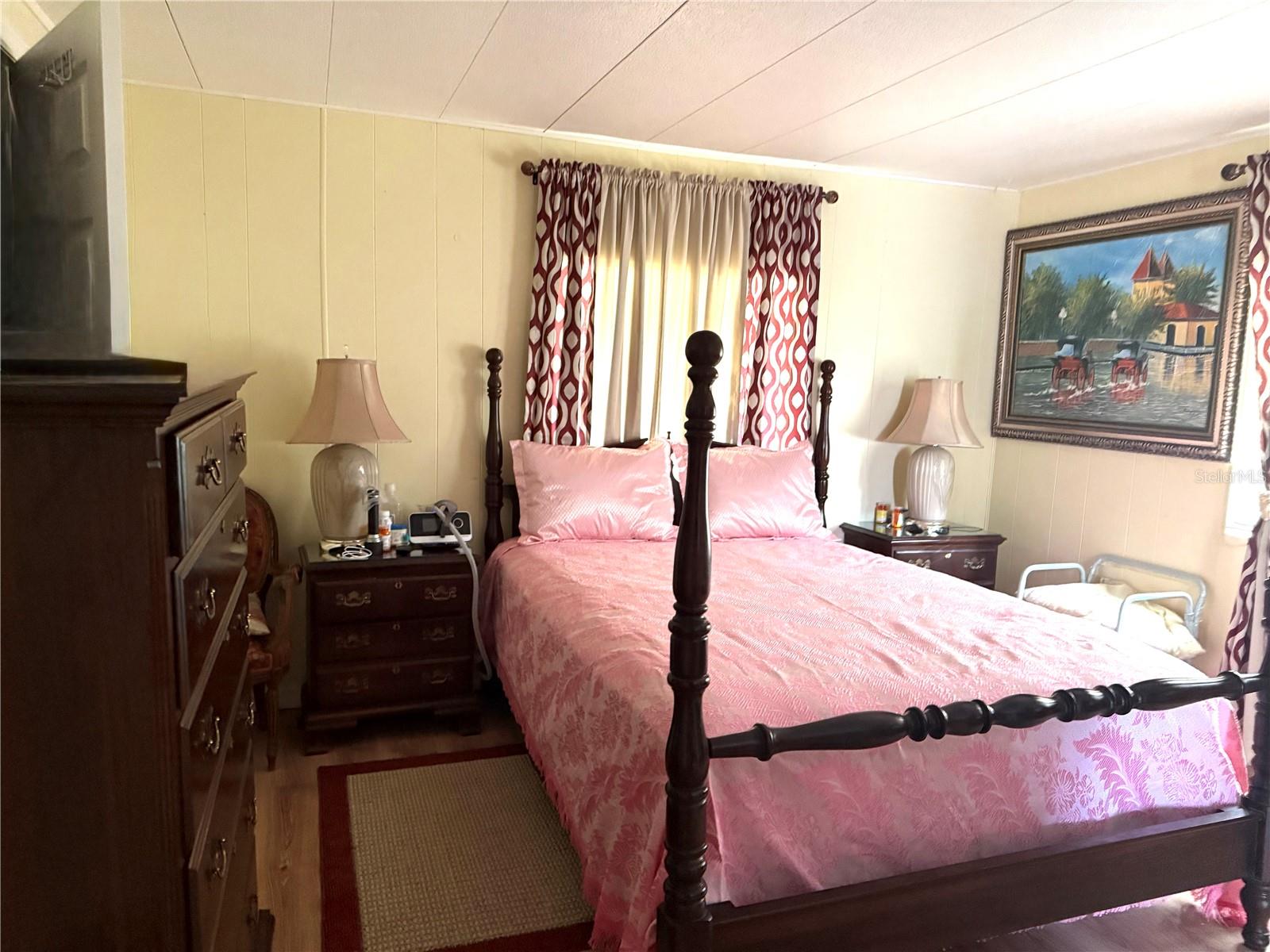 Image 13 of 27 For 8869 Highpoint Boulevard