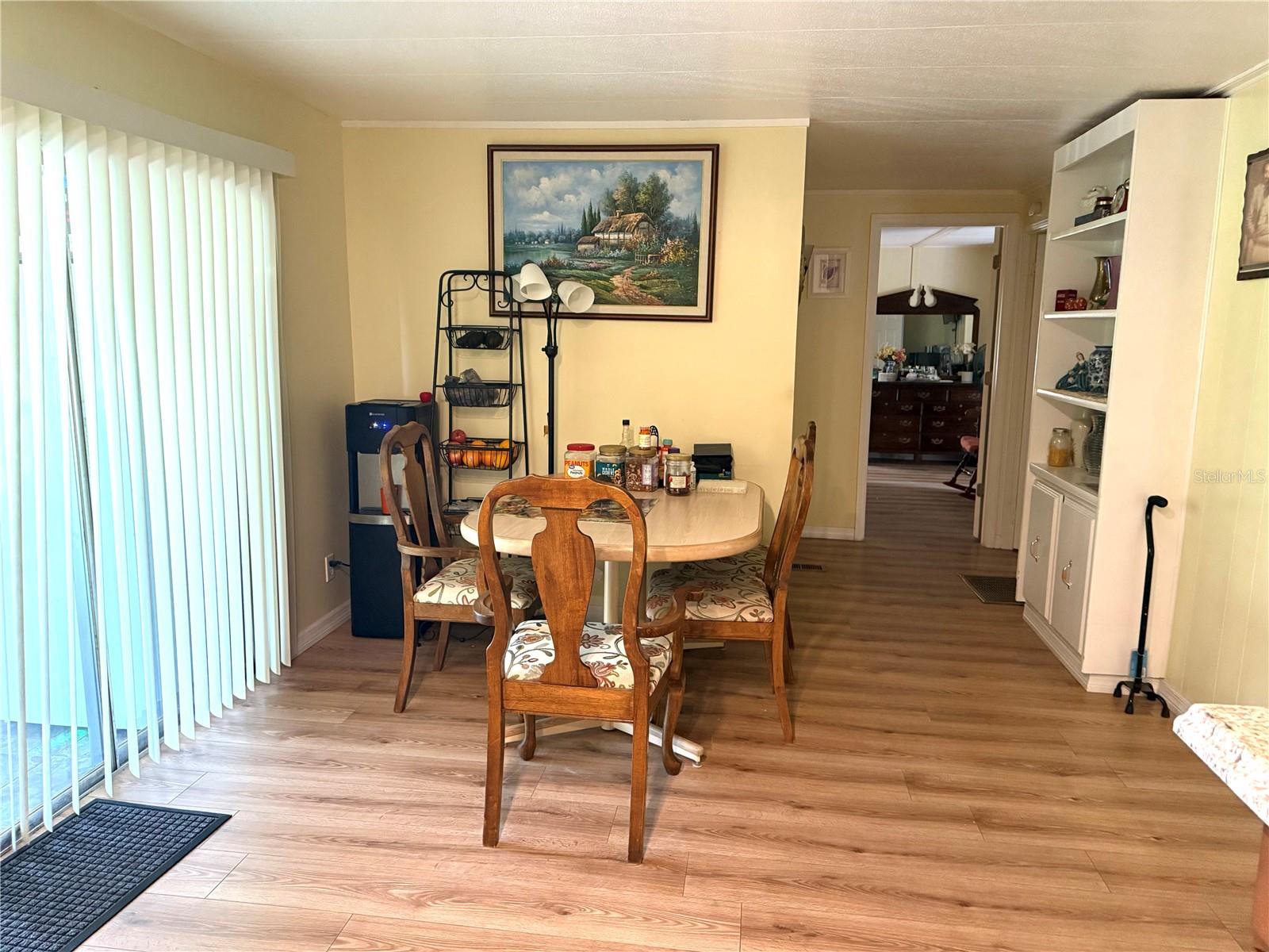 Image 9 of 27 For 8869 Highpoint Boulevard