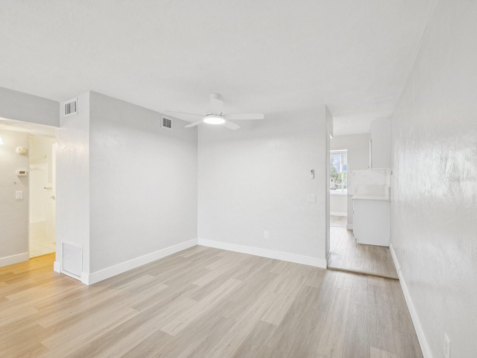 Image 10 of 65 For 2433 Brazilia Drive 43