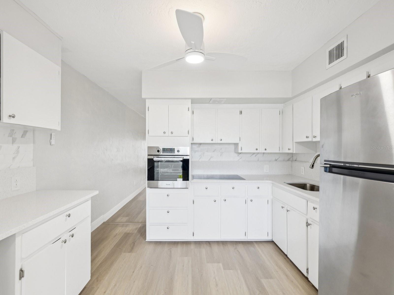 Image 12 of 65 For 2433 Brazilia Drive 43