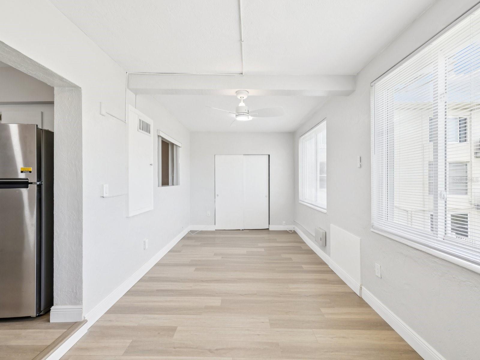 Image 17 of 65 For 2433 Brazilia Drive 43