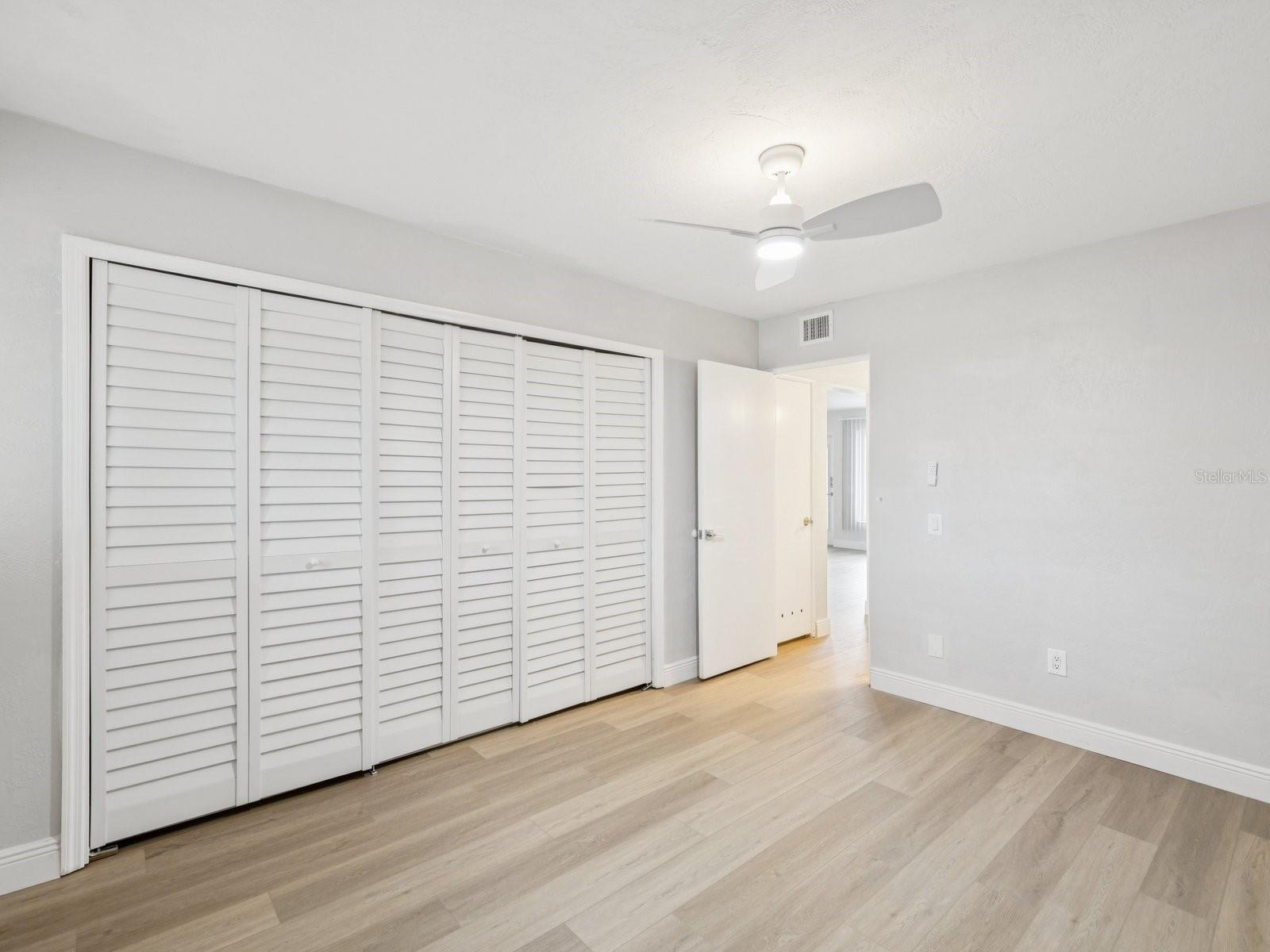 Image 20 of 65 For 2433 Brazilia Drive 43