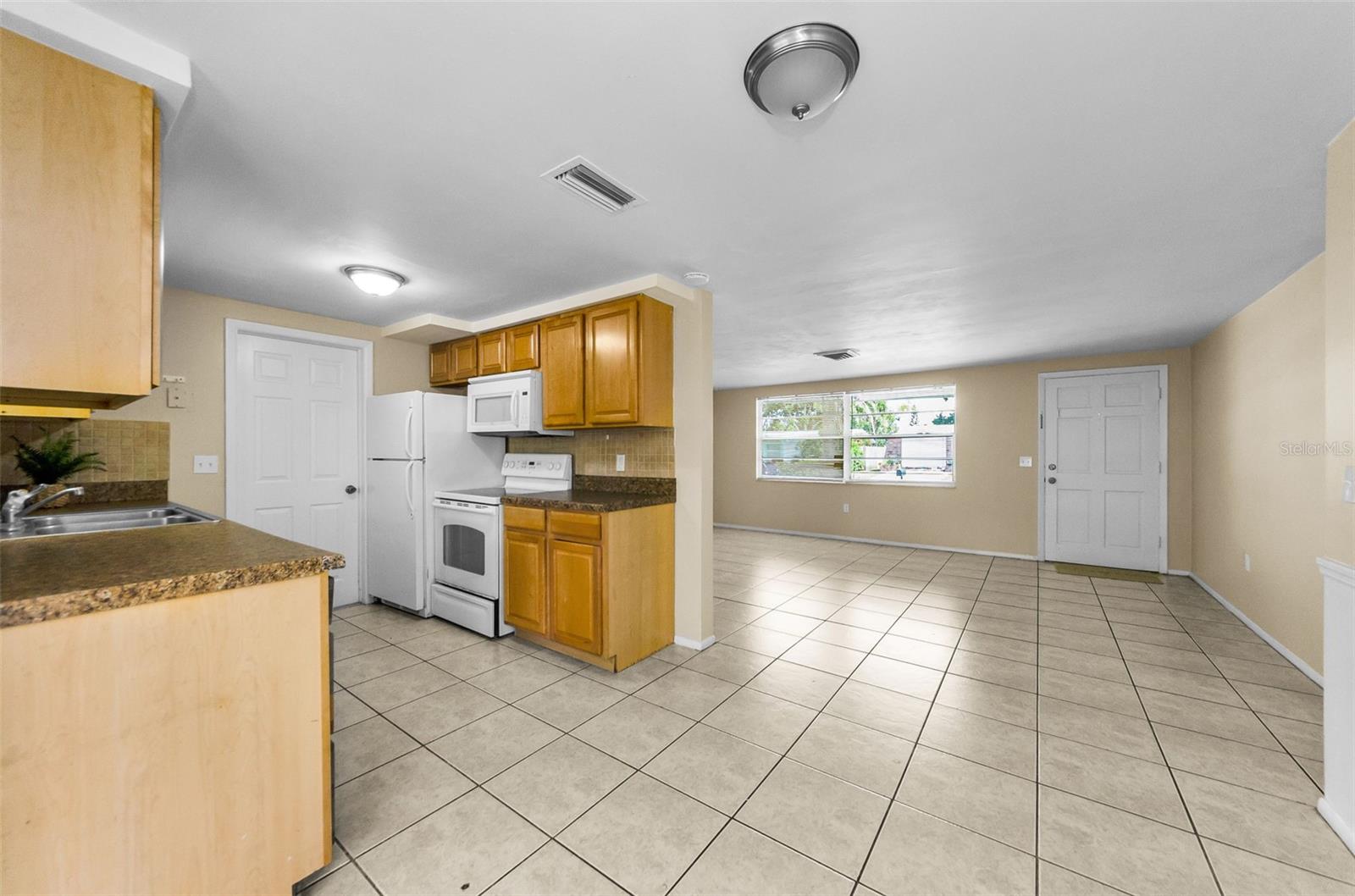 Image 14 of 37 For 5240 Bob White Drive