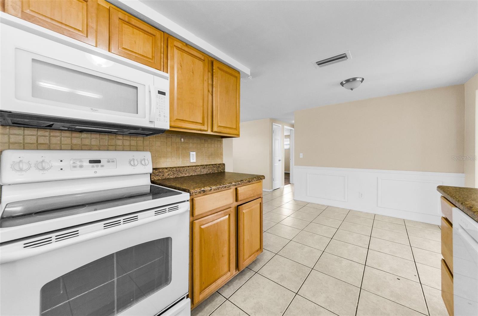 Image 19 of 37 For 5240 Bob White Drive