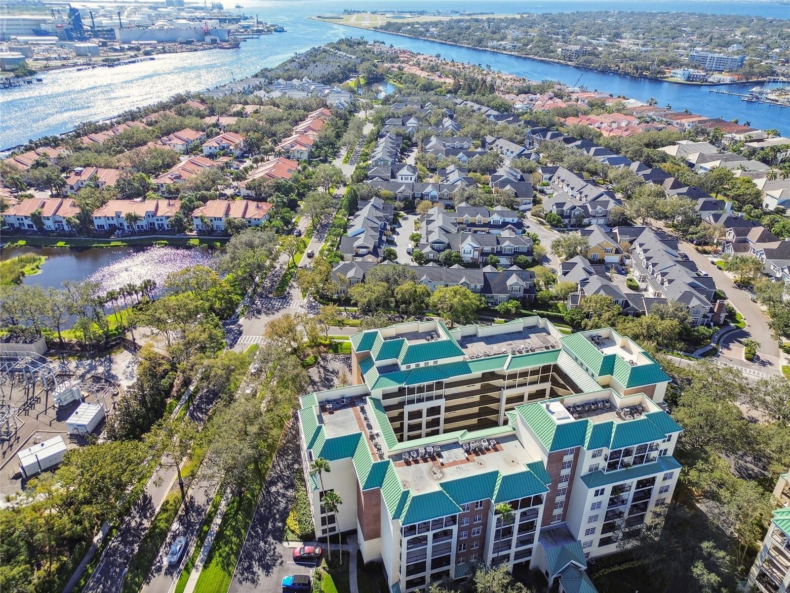 Image 17 of 21 For 1002 Harbour Island Boulevard 1507