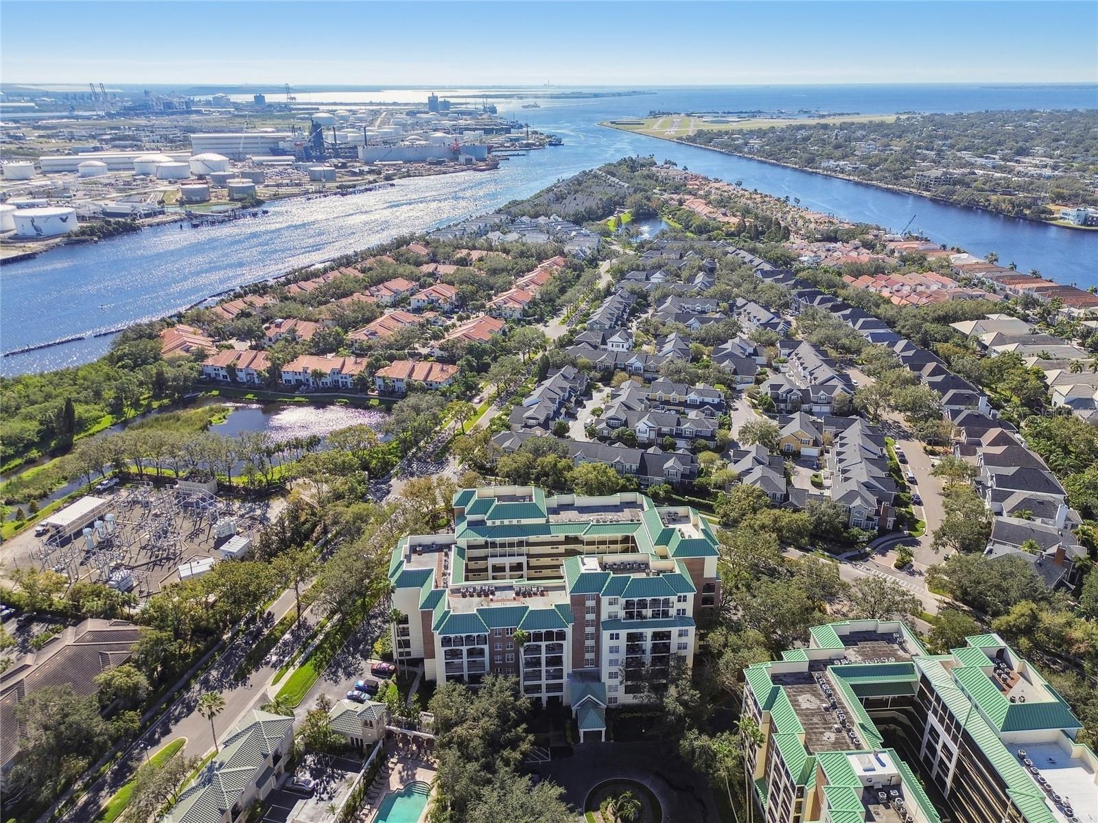 Image 19 of 21 For 1002 Harbour Island Boulevard 1507