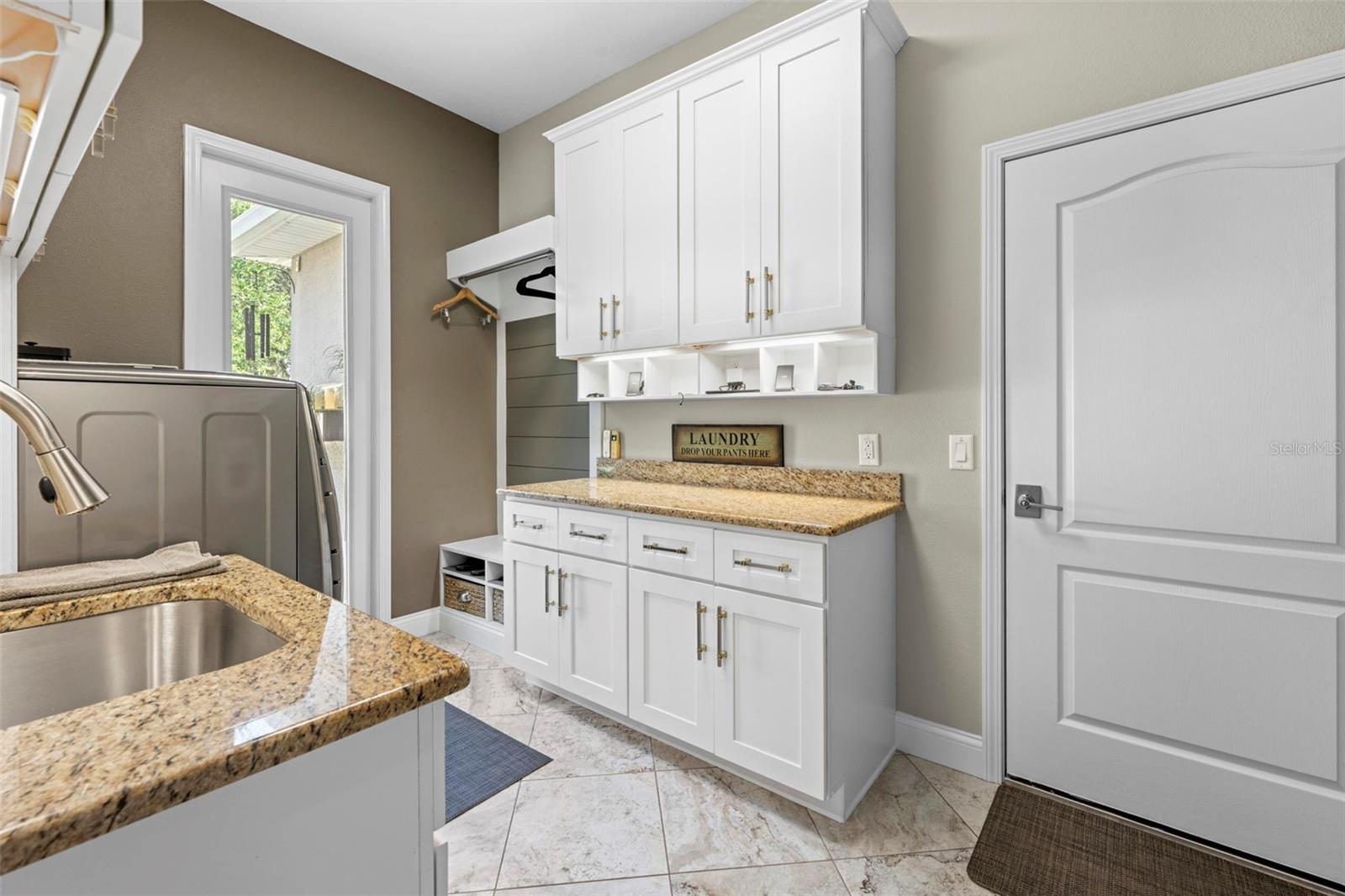 Image 72 of 93 For 15041 Woodcrest Road