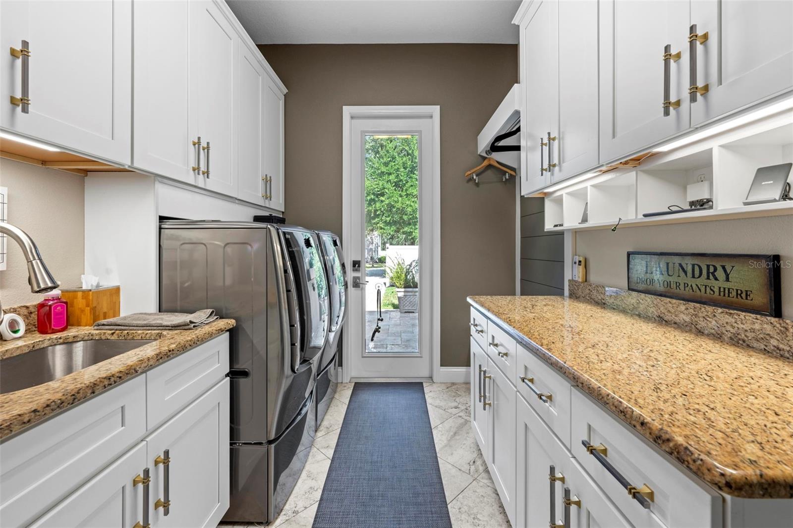 Image 73 of 93 For 15041 Woodcrest Road