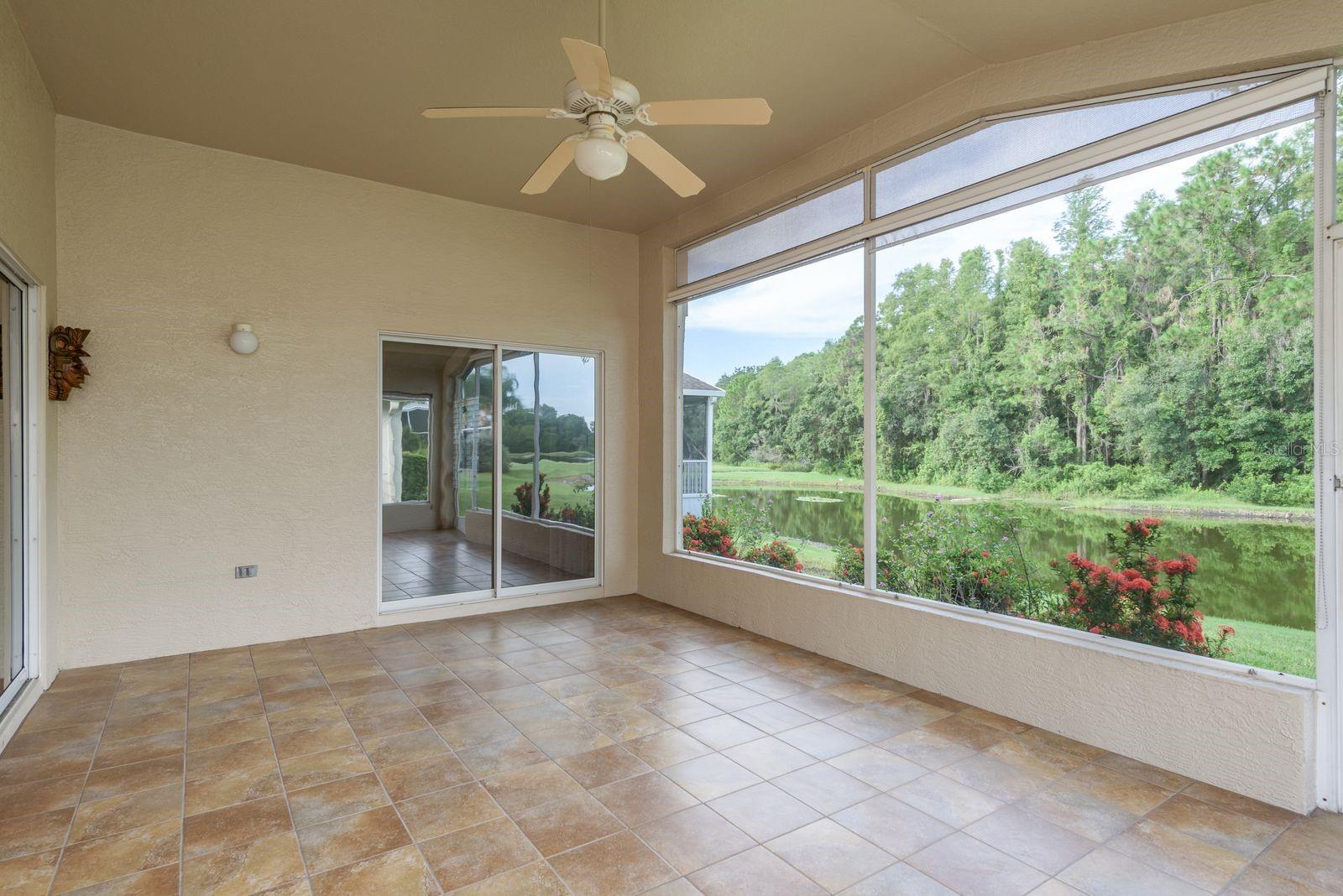 Listing photo id 30 for 1551 Westerham Loop