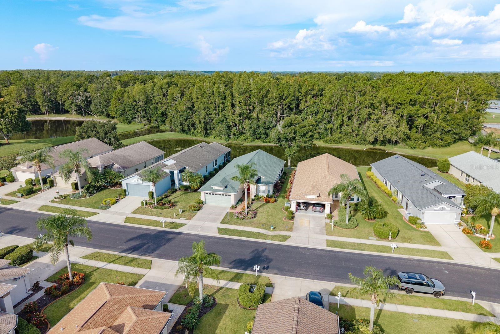 Listing photo id 38 for 1551 Westerham Loop