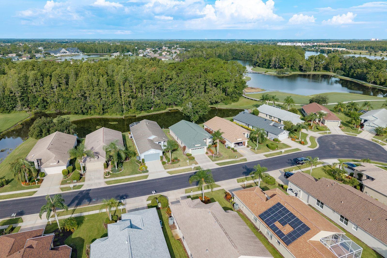 Listing photo id 39 for 1551 Westerham Loop