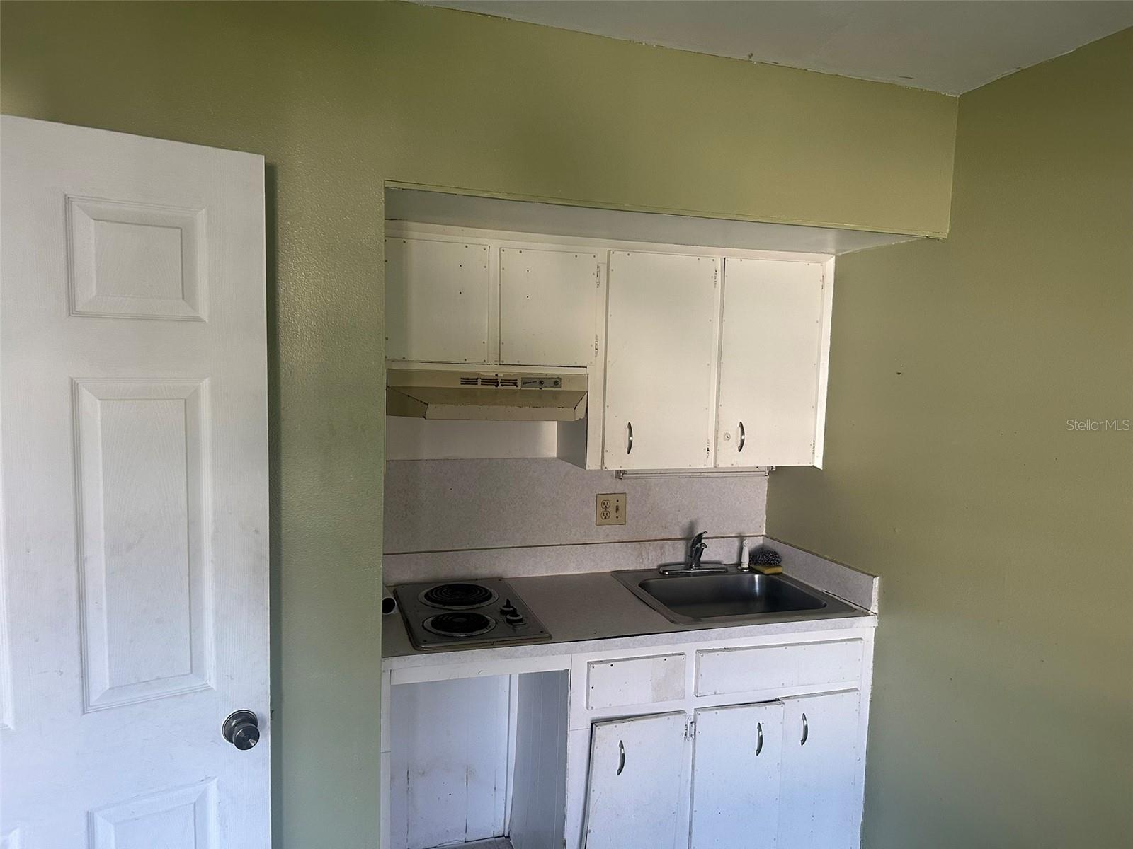 Image 13 of 17 For 214 Chestnut Road