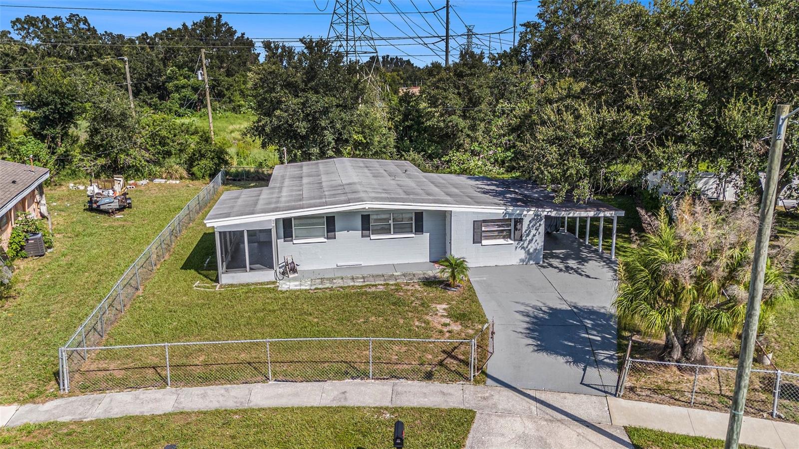 Image 2 of 39 For 2030 Windsor Way