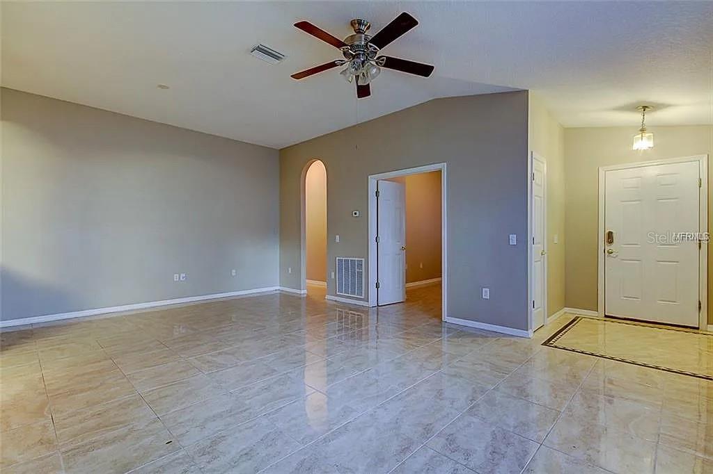 Image 3 of 25 For 7114 Hamilton Park Boulevard