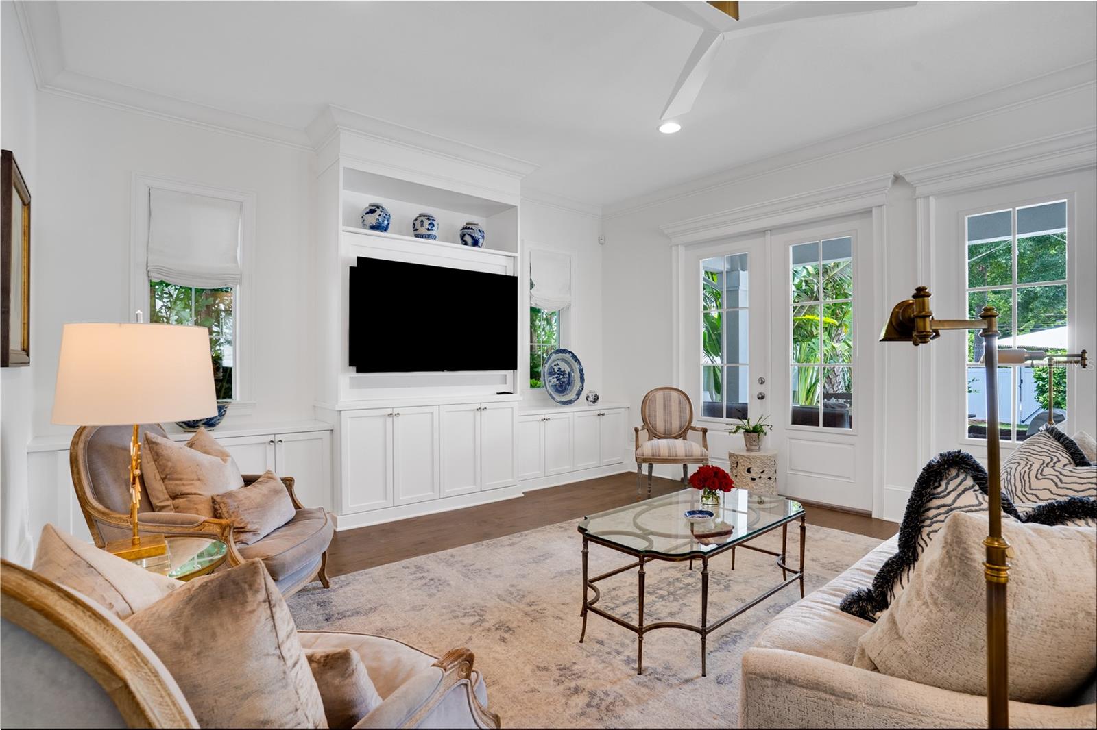 Image 12 of 65 For 605 25th Avenue N