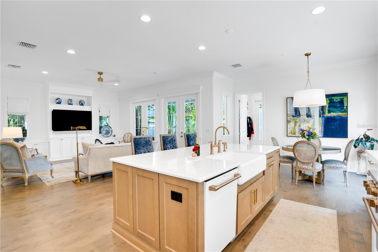 Image 20 of 65 For 605 25th Avenue N