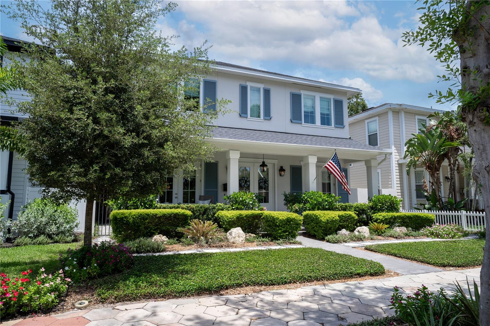 Image 3 of 65 For 605 25th Avenue N