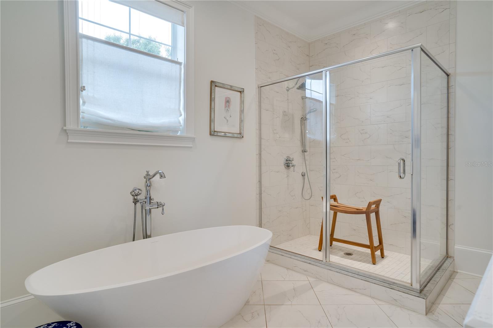 Image 33 of 65 For 605 25th Avenue N