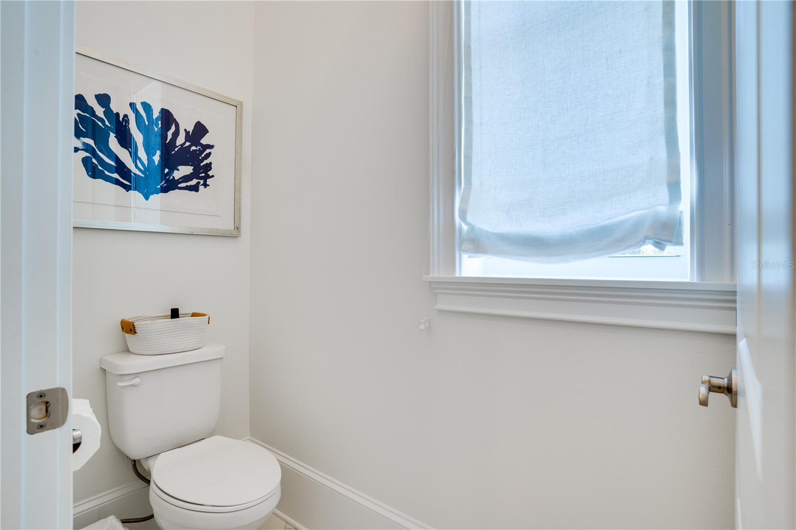 Image 34 of 65 For 605 25th Avenue N