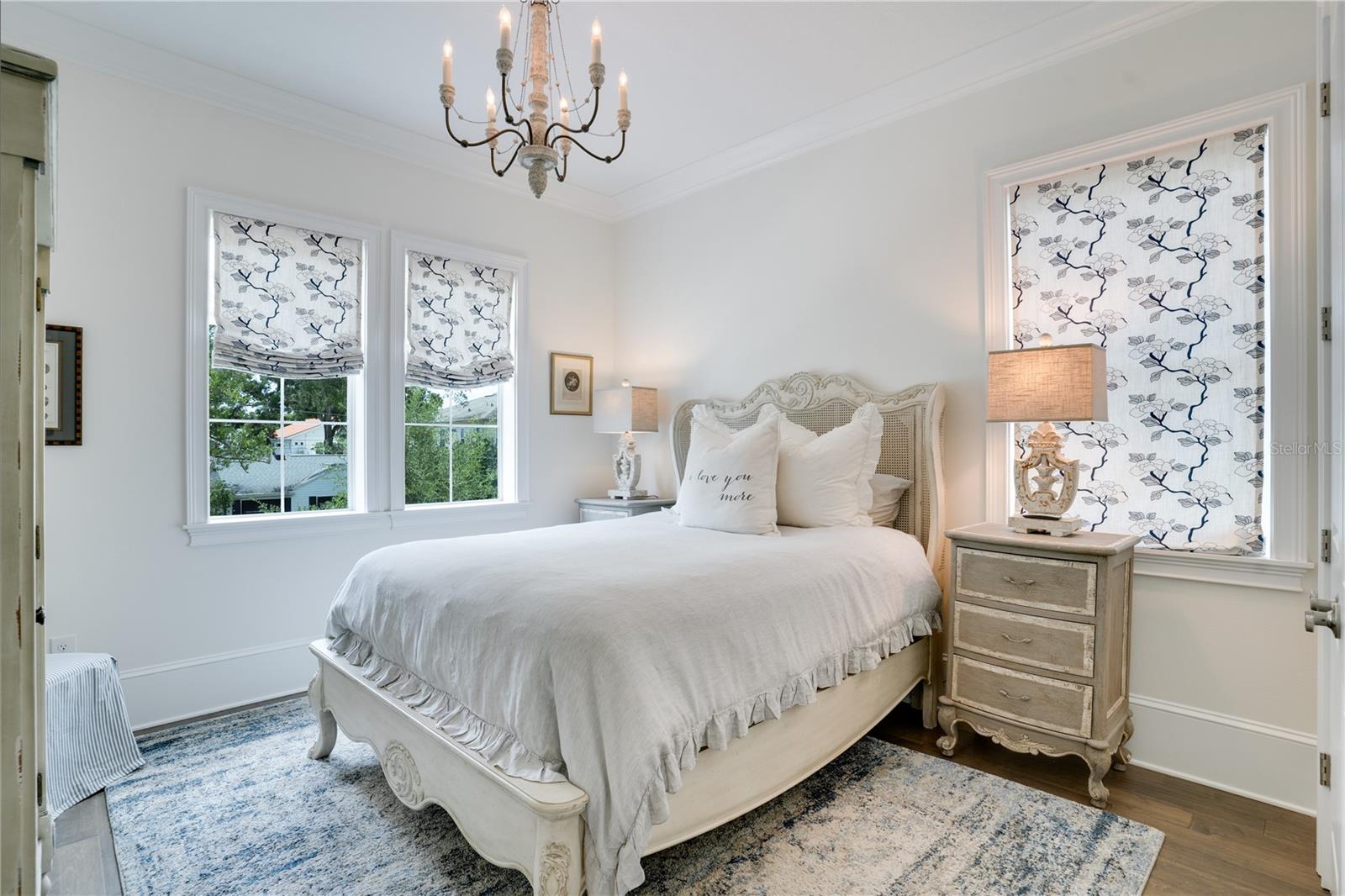 Image 38 of 65 For 605 25th Avenue N