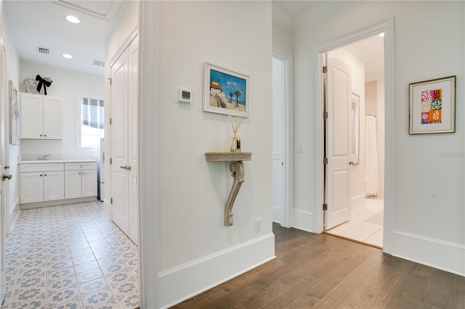 Image 44 of 65 For 605 25th Avenue N