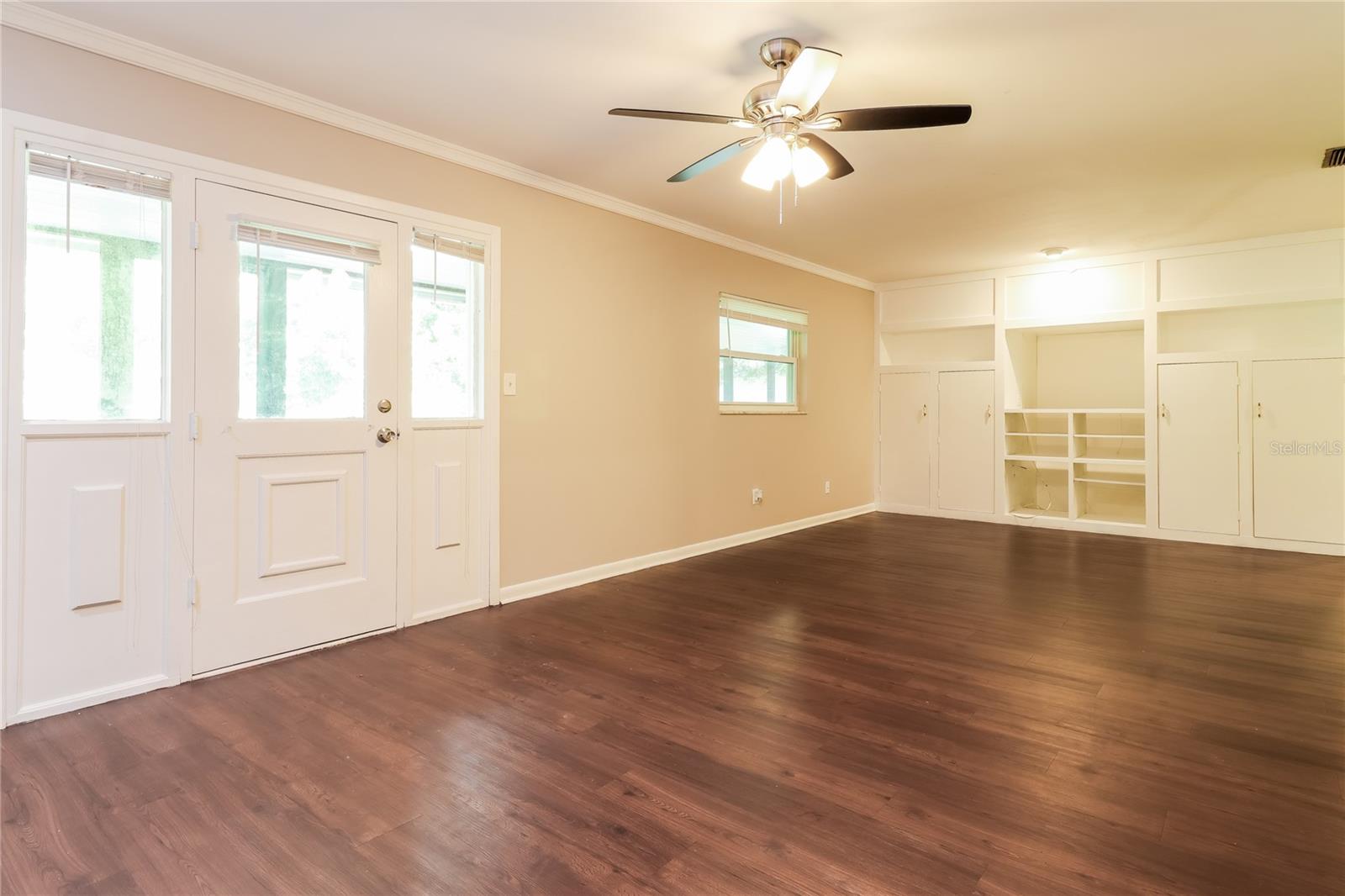 Image 6 of 20 For 14706 Carnation Drive