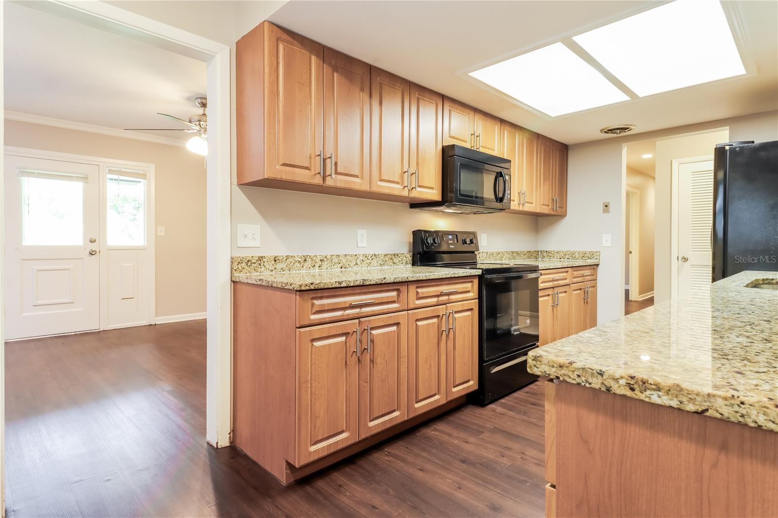 Image 8 of 20 For 14706 Carnation Drive