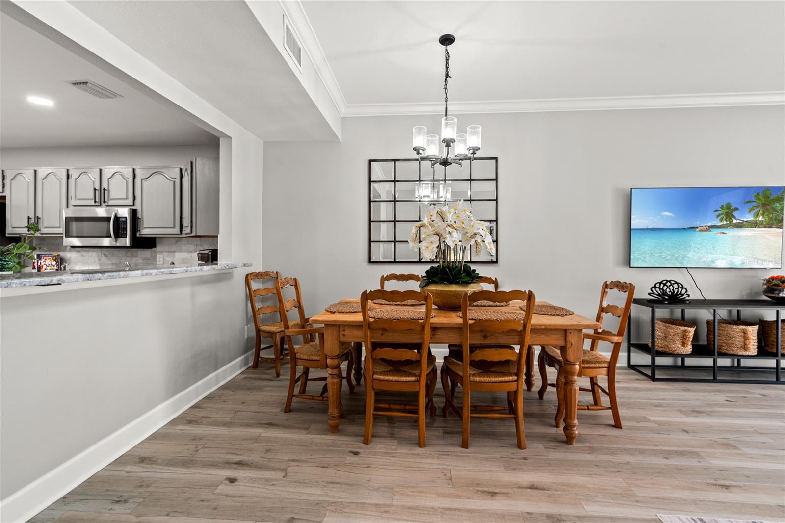 Image 17 of 44 For 1508 Bay Villa Place B