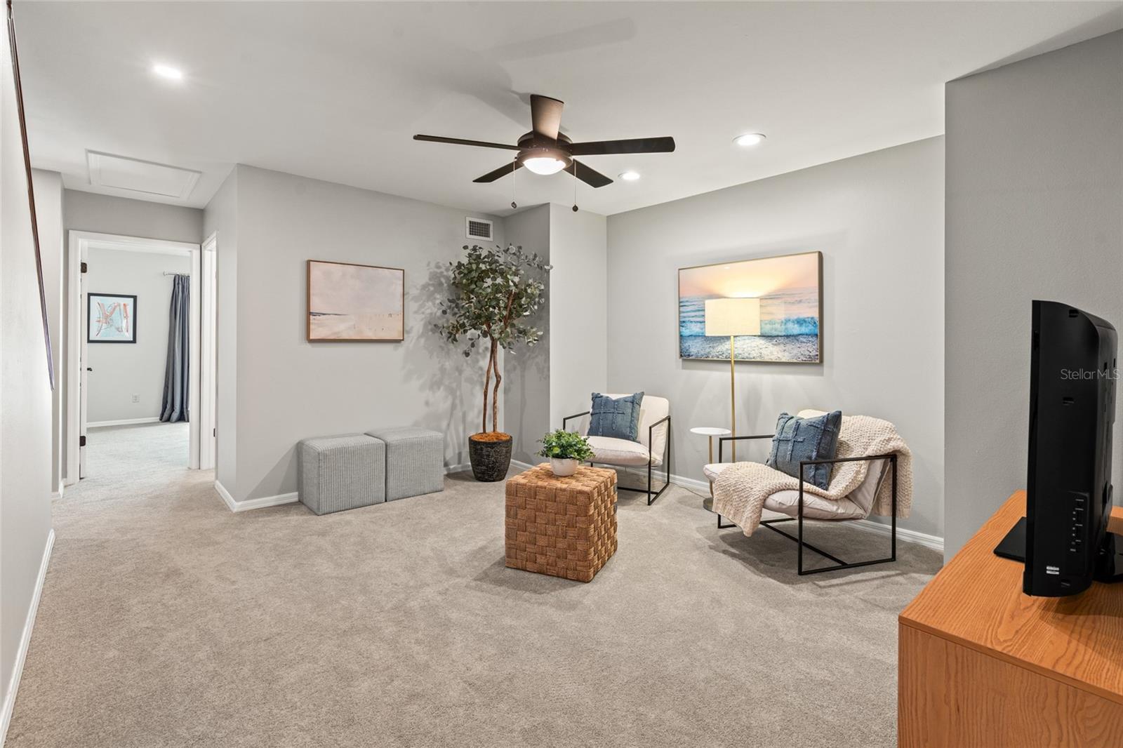 Image 27 of 44 For 1508 Bay Villa Place B